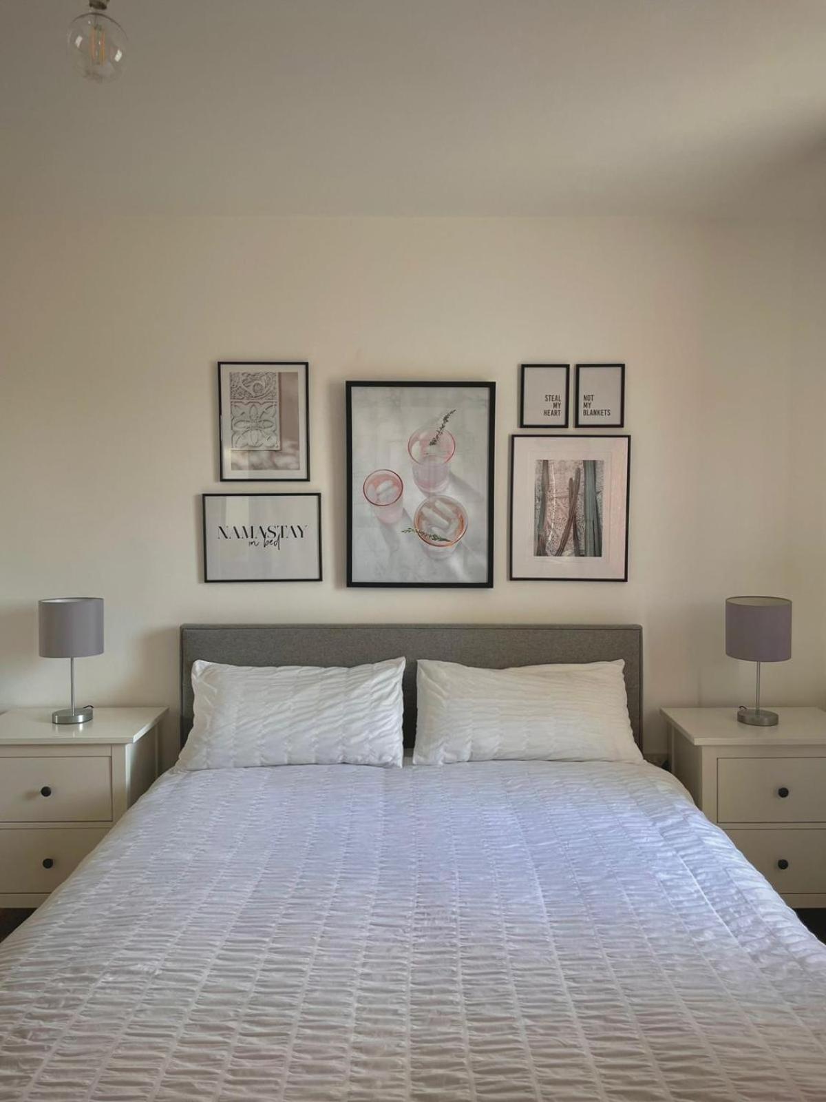 Bright 2-Bedroom Apartment With Parking In Монтроуз Екстериор снимка